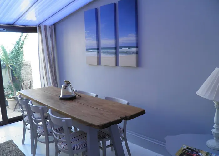 Holiday House Pembroke Dock
